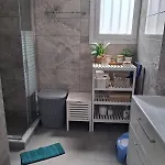 Vrontas House アパート *