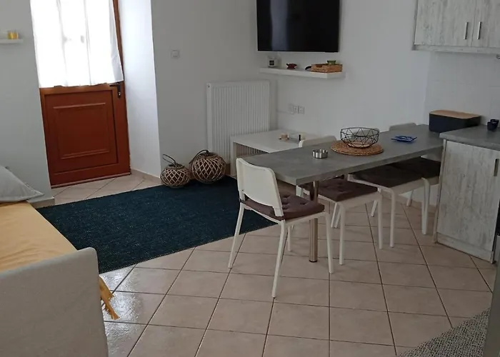 Vrontas House Apartment *