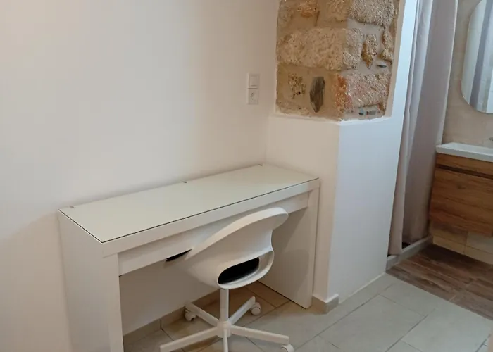 Apartment Vrontas House